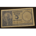 5 kr. 1962 J * Kv. 1/1+. Katv. kr. 140 ** - Bilder er sedellen du fr. Pskrift 60 advers side. Katalogverdi redusert pga dette.Vurder fra bilder. / Tore Rimstad: kr.  10,-